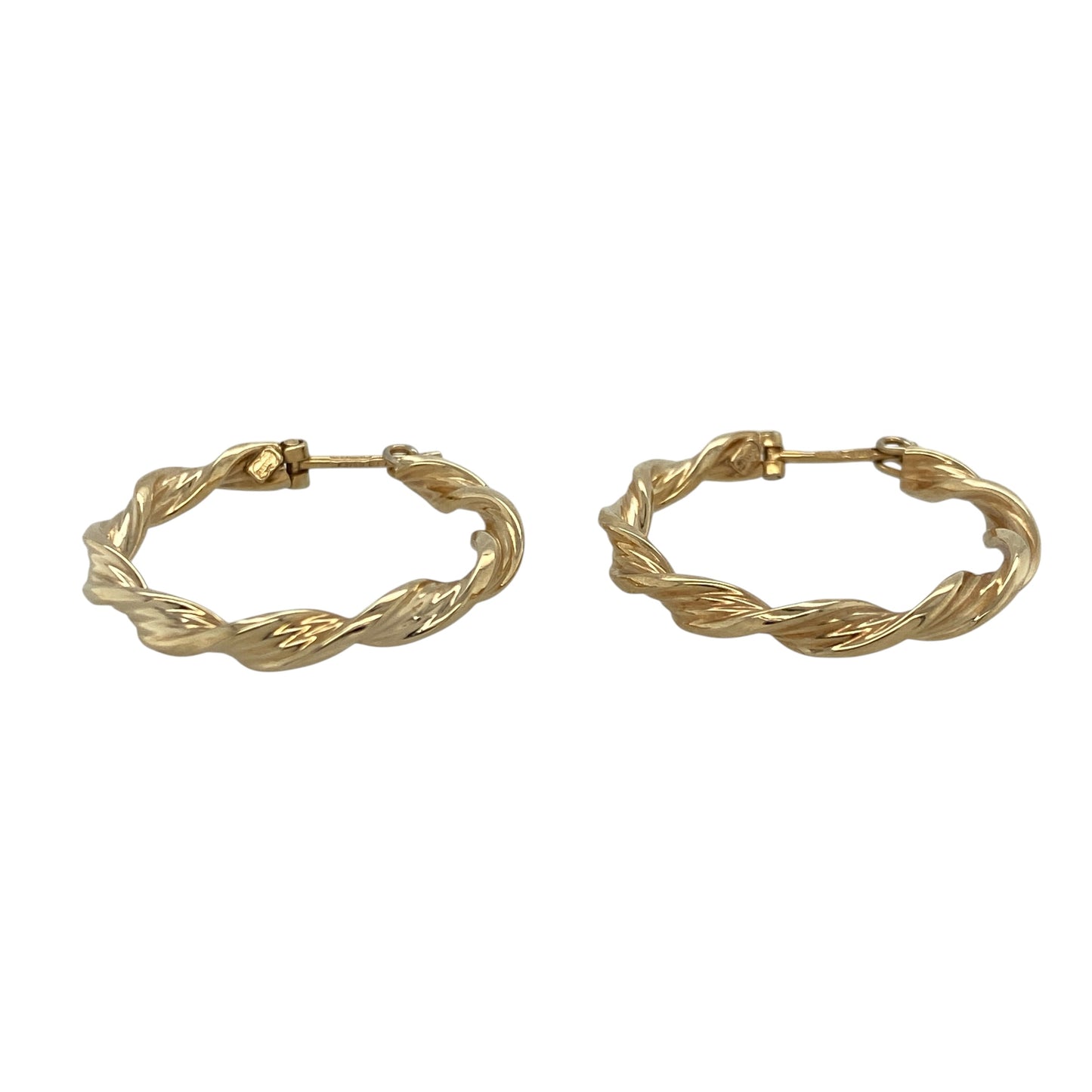 Complete your jewellery collection with these pre-owned 9ct yellow gold twisted hoop creole earrings, featuring an elegant textured design that brings timeless style to everyday and occasion wear.

Design: These classic creole earrings feature a beautifully twisted hoop design that catches the light from every angle, adding depth and texture to a timeless gold hoop style.
Material: Made from 9-carat yellow gold, the polished finish enhances the twisted detailing while offering a rich, warm glow.