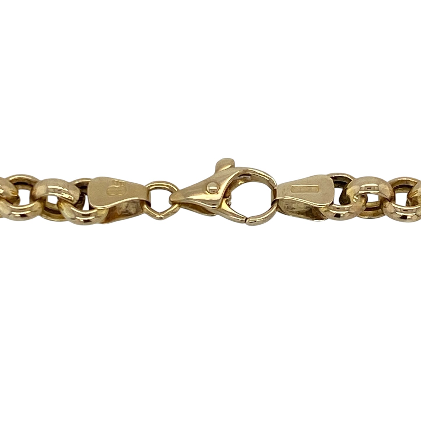 Complete your jewellery collection with this pre-owned 9ct yellow gold belcher chain, a timeless necklace that combines bold styling with everyday versatility.

Design: This classic chain features traditional belcher links, creating a clean and substantial look that never goes out of style.
Material: Made from 9-carat yellow gold, the polished finish enhances the rich golden colour, making it an ideal piece to wear alone or with a favourite pendant.