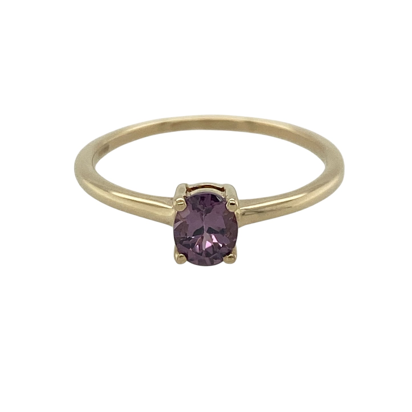 9ct Gold & Amethyst Solitaire Ring