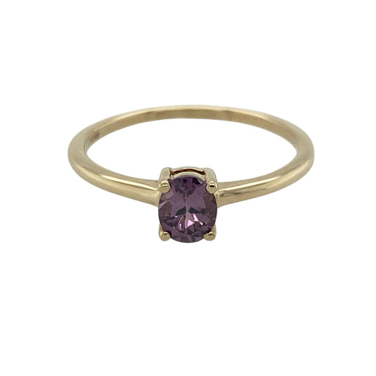 9ct Gold & Amethyst Solitaire Ring