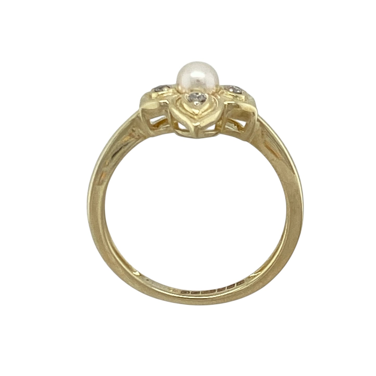 9ct Gold Diamond & Pearl Flower Style Ring