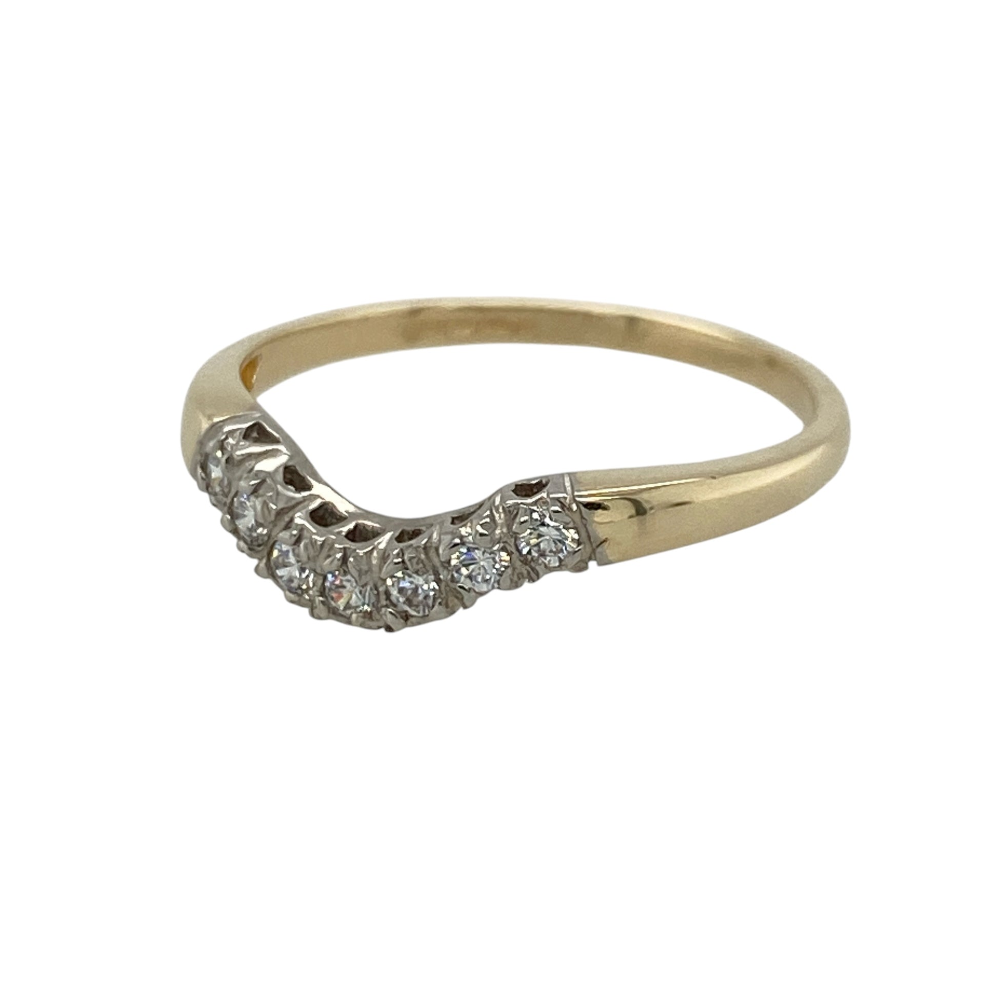 This pre-owned 9ct yellow gold diamond curved wishbone ring is an elegant and timeless design, perfect for wearing alone or stacked with other rings.

Design: The ring features a graceful curved wishbone shape, highlighted with sparkling diamonds across the front. Its delicate profile makes it ideal as a dress ring, wedding band companion, or stacking ring.
Material: Made from 9-carat yellow gold.
Gemstone Detail: Set with sparkling diamonds across the curved wishbone design.
