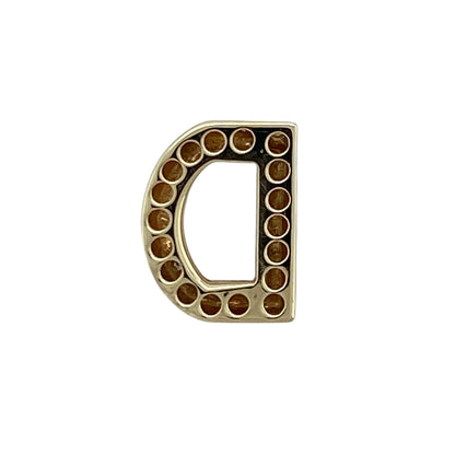 This pre-owned 9ct yellow gold diamond initial 'D' pendant combines personalised style with the timeless sparkle of diamonds.

Design: The pendant is shaped as the letter 'D' and is beautifully accented with sparkling diamonds, creating an elegant and meaningful piece. Its polished yellow gold finish makes it ideal for everyday wear or layering with other necklaces.
Material: Made from 9-carat yellow gold.
Gemstone Detail: Set with sparkling diamonds.