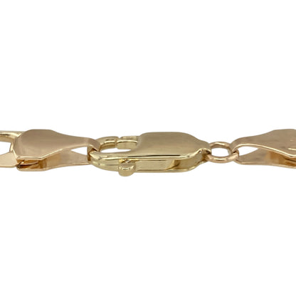 This pre-owned 9ct yellow gold curb bracelet is a bold statement piece with a timeless design.

Design: Featuring classic polished curb links, this substantial bracelet offers a timeless look that can be worn on its own or paired with other favourite jewellery. Its generous 8.5-inch length and 8mm wide links create an eye-catching piece suitable for everyday wear or special occasions.
Material: Made from 9-carat yellow gold.