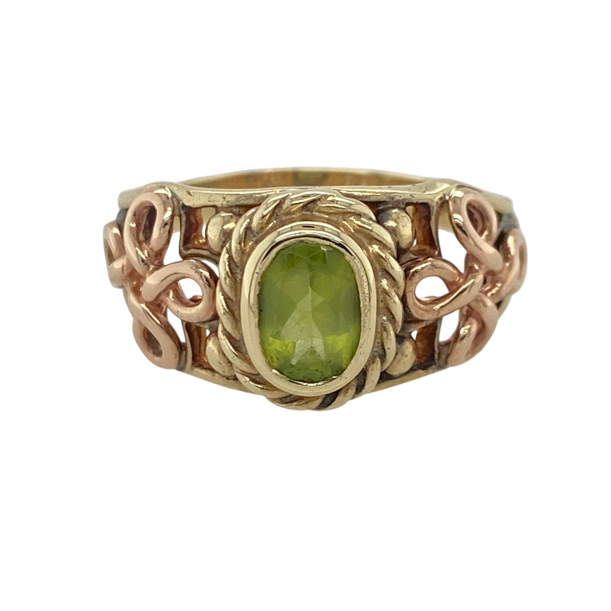 9ct Welsh Gold & Peridot Celtic Knot Ring