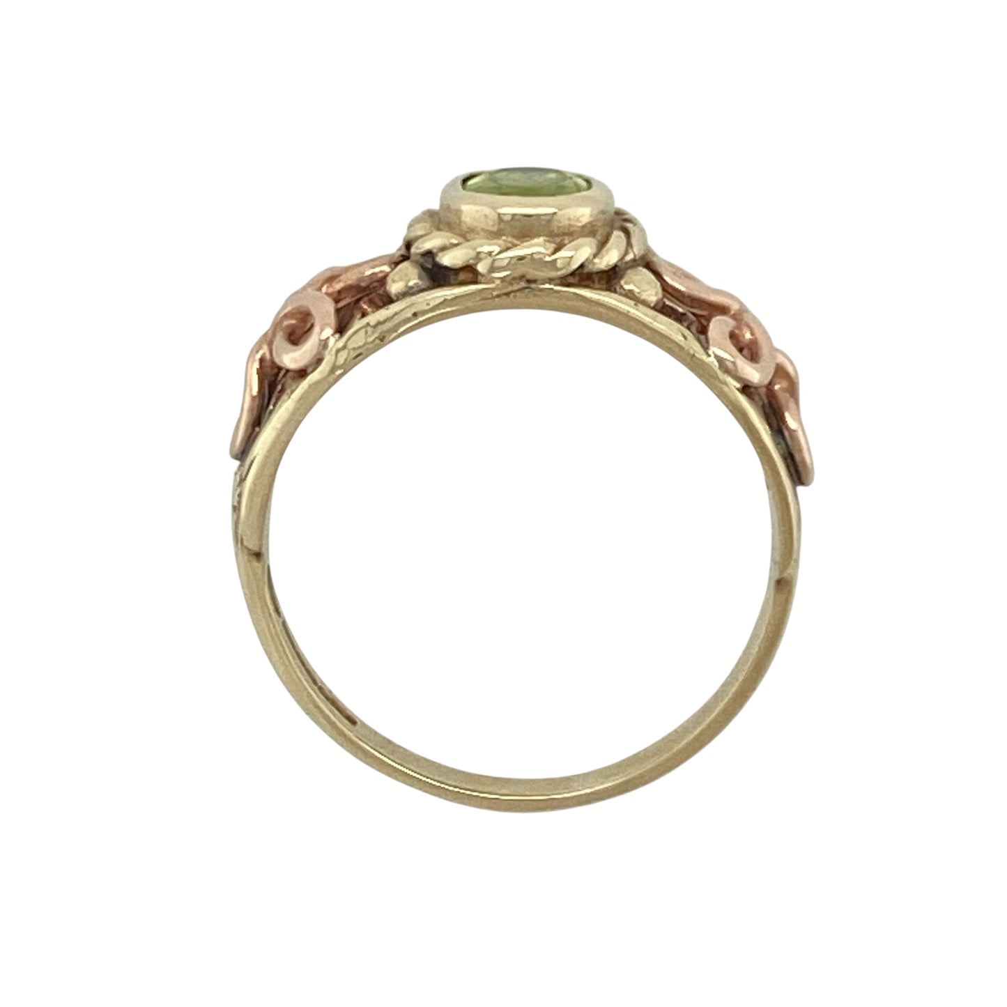 9ct Welsh Gold & Peridot Celtic Knot Ring