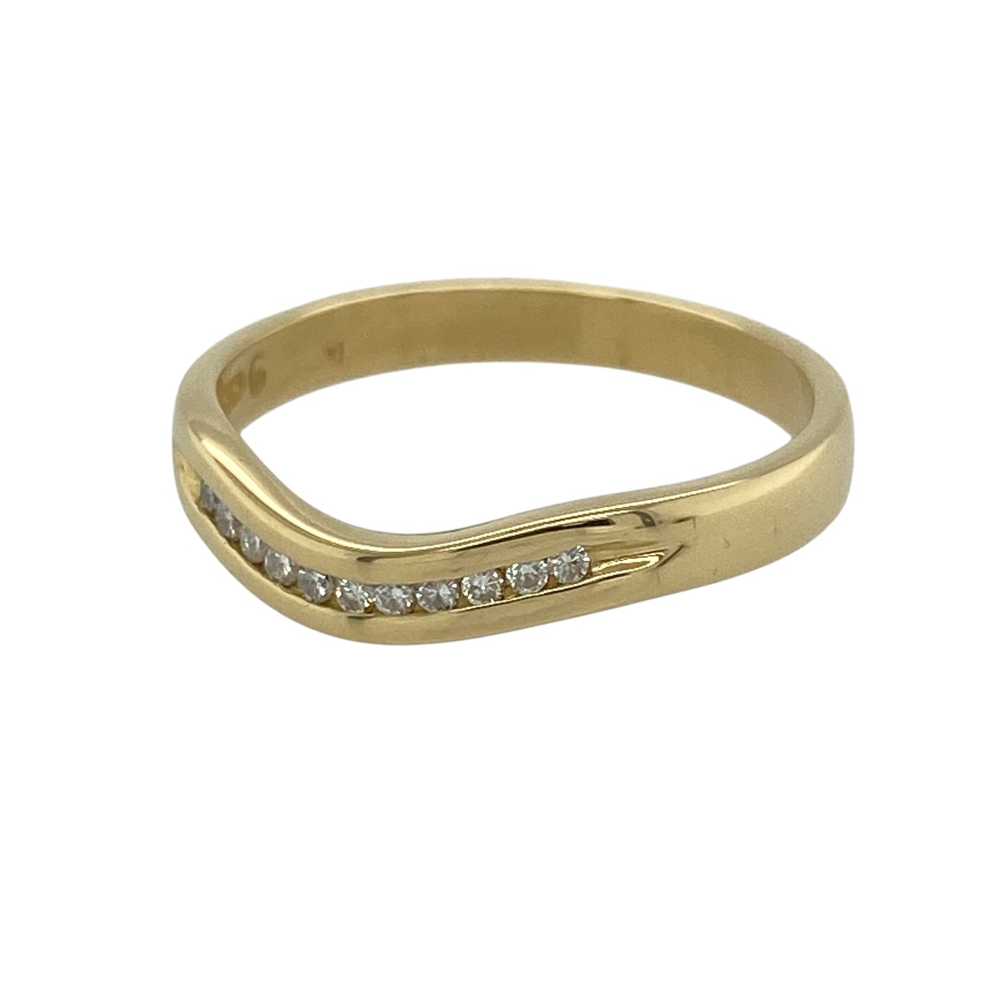 This pre-owned 18ct yellow gold diamond curved wishbone ring is an elegant and timeless design, perfect for everyday wear or stacking.

Design: Featuring a graceful curved wishbone shape, this ring is accented with sparkling diamonds that add subtle brilliance to its classic silhouette. The approximately 3mm wide band creates a refined look, making it ideal for wearing alone or alongside an engagement or wedding ring.
Material: Made from 18-carat yellow gold.