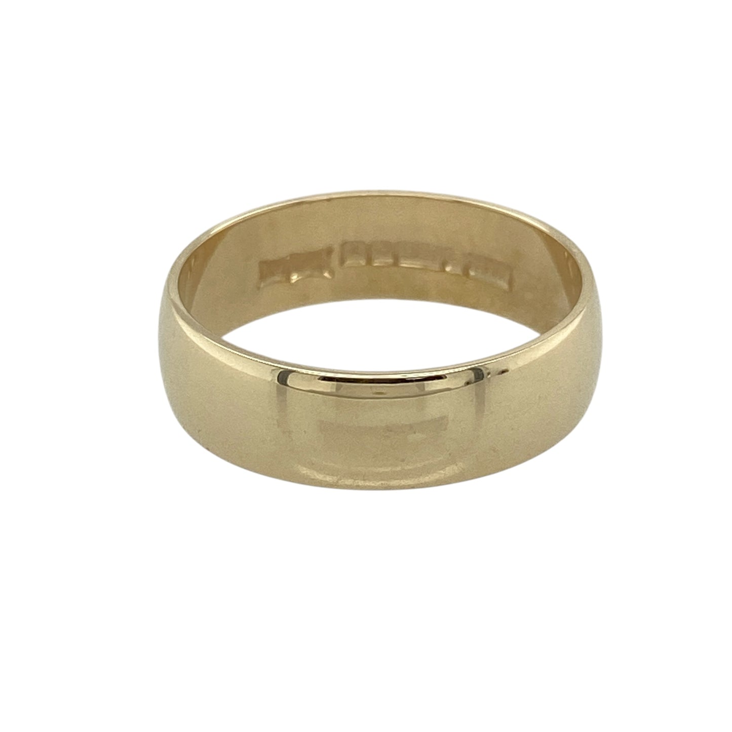 This pre-owned 9ct yellow gold wedding band ring is a timeless classic, featuring a traditional wider profile for a bold yet elegant look.

Design: Featuring a polished 6mm wide band, this classic wedding ring offers a comfortable fit and a substantial appearance. Its simple and versatile design makes it ideal as a wedding band, a statement stacking ring or an everyday piece that will never go out of style.
Material: Made from 9-carat yellow gold.