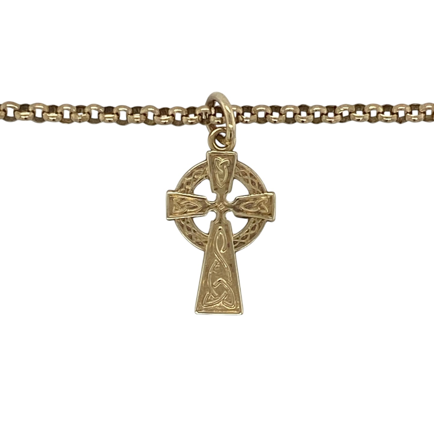 This pre-owned 9ct yellow gold patterned Celtic cross pendant necklace is a meaningful piece, combining traditional Celtic symbolism with timeless style.

Design: Featuring a beautifully patterned Celtic cross pendant suspended from an 18-inch belcher chain, this necklace showcases intricate detailing inspired by traditional Celtic designs. The pendant measures approximately 2cm long including the bail, creating an elegant piece that is perfect for everyday wear or as a thoughtful gift.