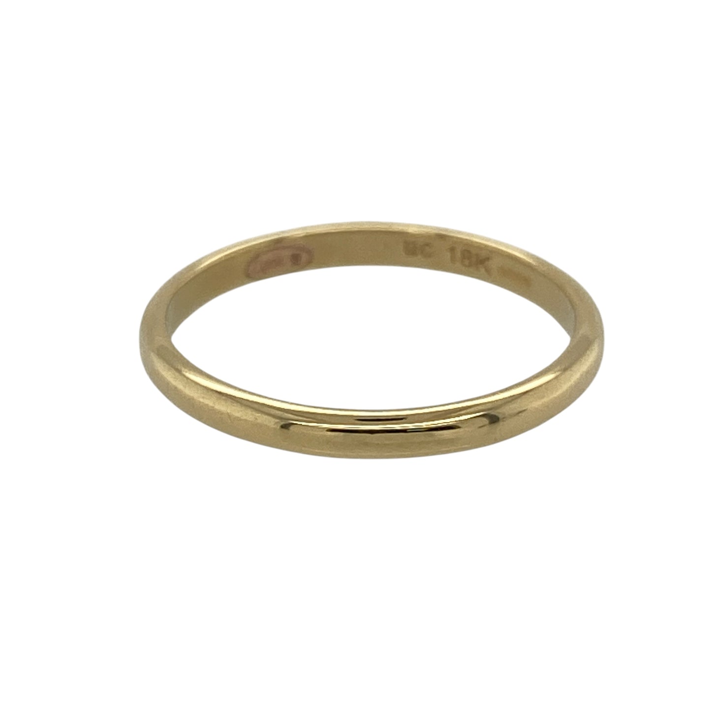 This pre-owned 18ct yellow gold Clogau Cariad wedding band ring is a timeless symbol of love, beautifully combining classic elegance with iconic Welsh heritage.

Design: Featuring a polished 2mm wide band from Clogau's much-loved Cariad collection, this elegant wedding ring offers a slim and comfortable profile for everyday wear. Its timeless design makes it perfect as a wedding band, stacking ring or meaningful gift, with the added distinction of Clogau's renowned Welsh gold heritage.