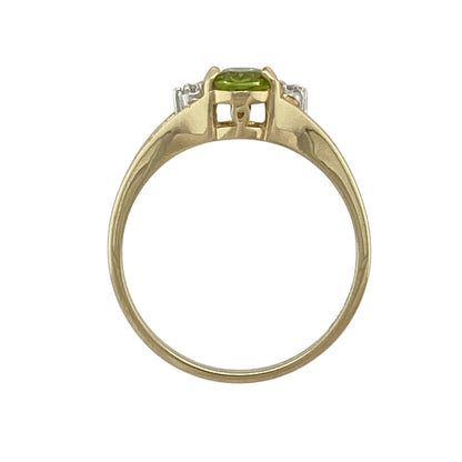 9ct Gold Diamond & Peridot Ring