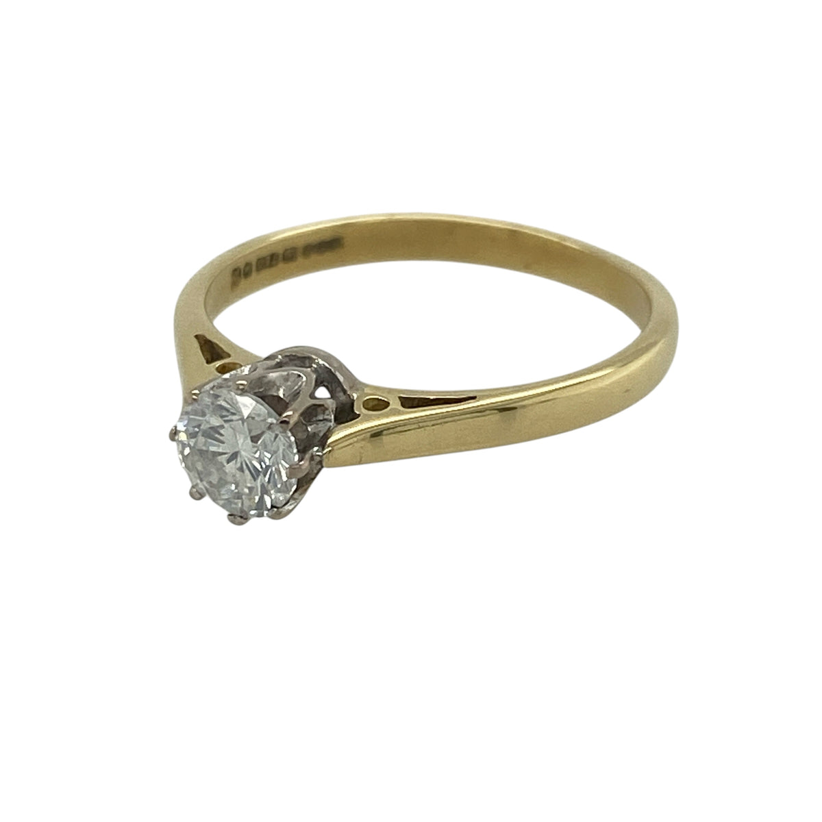 This pre-owned 18ct yellow gold diamond solitaire ring is a timeless classic, showcasing an impressive brilliant cut diamond in an elegant setting.

Design: Featuring a stunning brilliant cut solitaire diamond, this elegant ring offers a timeless design that allows the centre stone to take centre stage. With an approximate diamond weight of 0.50ct and an approximate clarity of SI1, it is a beautiful choice for an engagement ring, anniversary gift or special occasion.