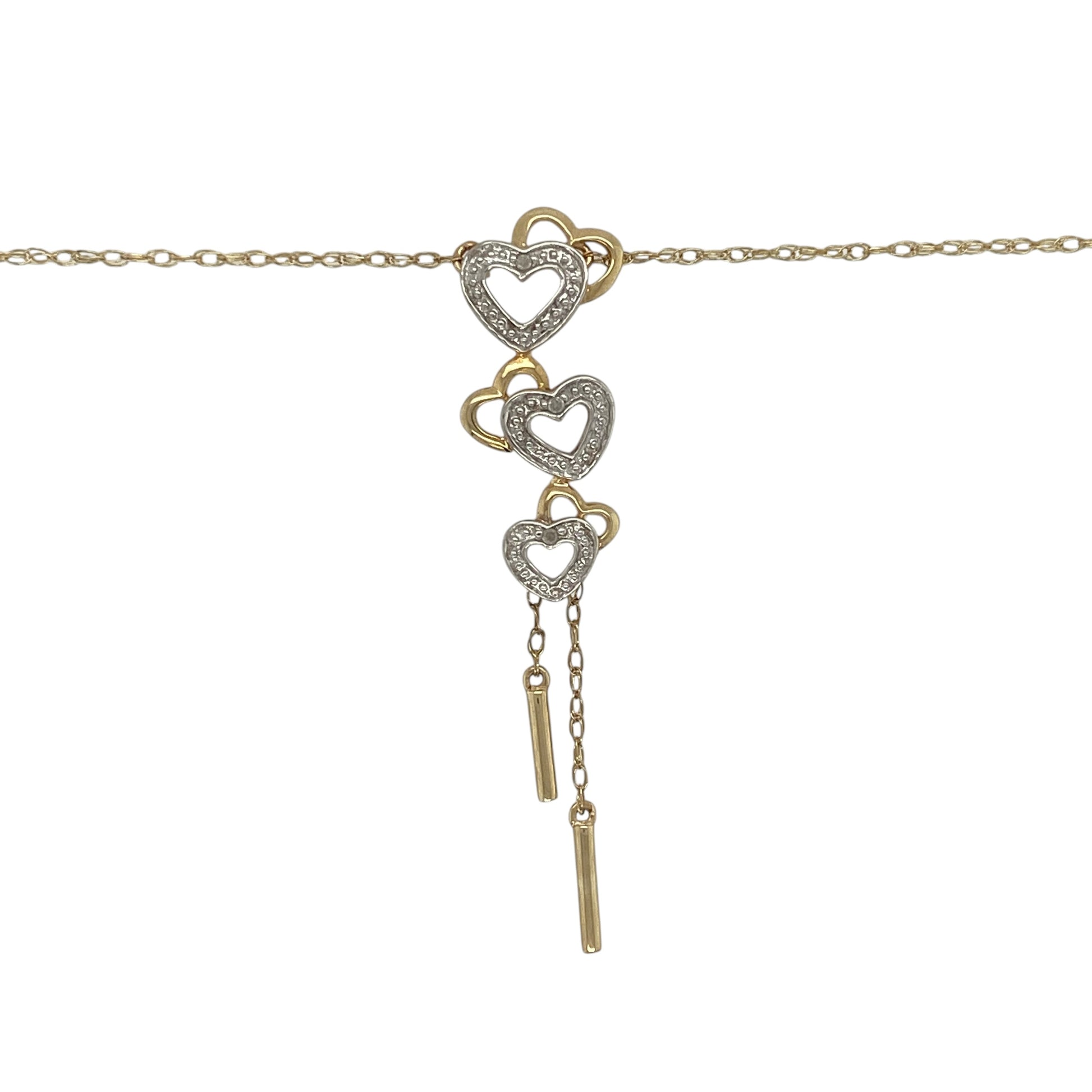 This pre-owned 9ct yellow and white gold diamond heart drop pendant necklace is a graceful and meaningful piece, combining two-tone gold with elegant diamond detail.

Design: Featuring a beautiful heart drop pendant crafted in contrasting yellow and white gold, this elegant necklace is accented with sparkling diamonds for added brilliance.