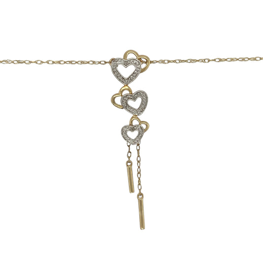 This pre-owned 9ct yellow and white gold diamond heart drop pendant necklace is a graceful and meaningful piece, combining two-tone gold with elegant diamond detail.

Design: Featuring a beautiful heart drop pendant crafted in contrasting yellow and white gold, this elegant necklace is accented with sparkling diamonds for added brilliance.