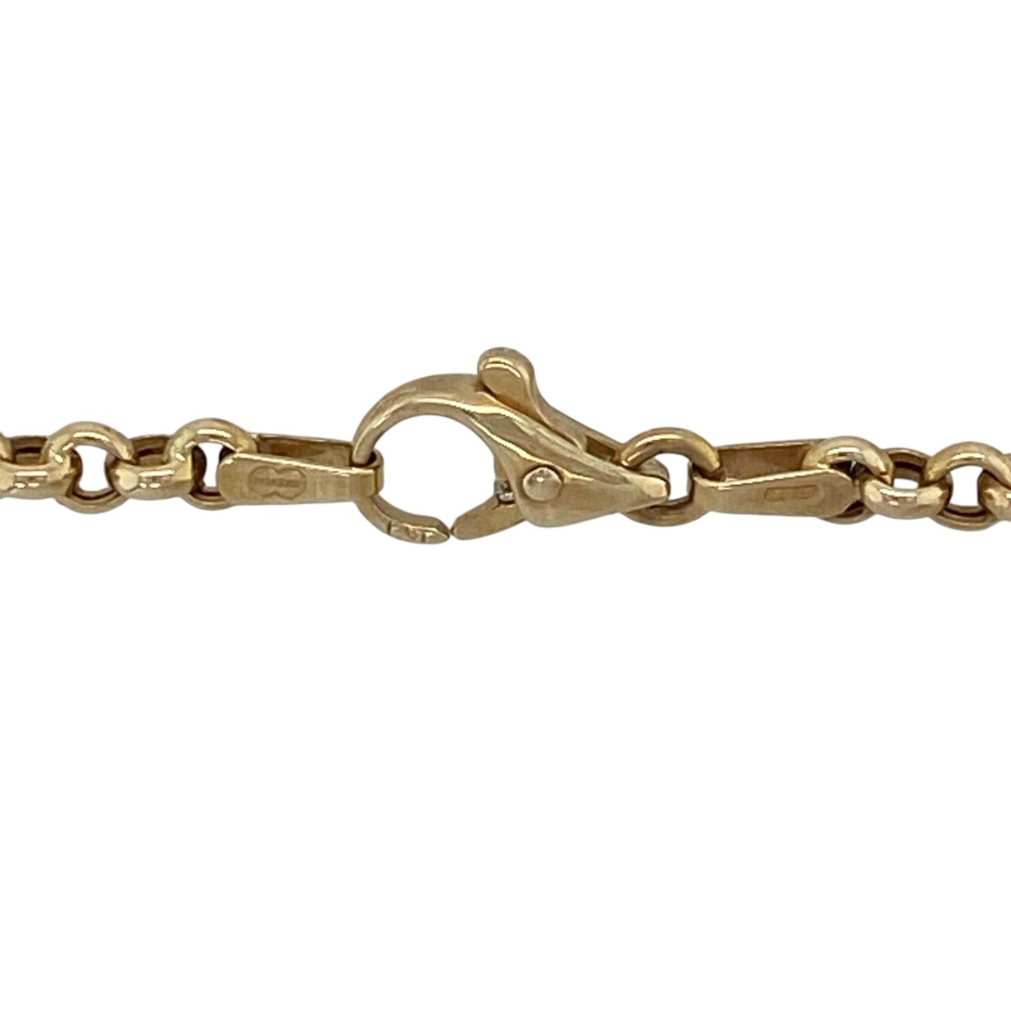 This pre-owned 9ct yellow gold belcher chain is a timeless jewellery essential, offering a classic look that is perfect for everyday wear.

Design: Featuring the traditional belcher link design, this elegant 18-inch chain has a polished finish that suits both casual and formal styles. Measuring approximately 4mm wide, it has a substantial feel while remaining comfortable to wear on its own or with a favourite pendant.
Material: Made from 9-carat yellow gold.