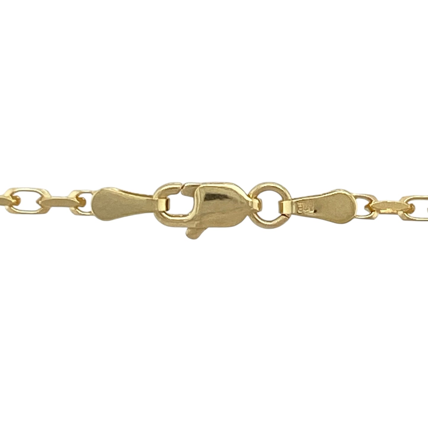 This pre-owned 9ct yellow gold faceted belcher chain is a classic and versatile design, featuring textured links for added detail.

Design: Featuring traditional belcher links with a faceted finish, this chain offers added texture while maintaining a timeless yellow gold look. At 24 inches long with approximately 2mm wide links, it can be worn alone or paired with a pendant.
Material: Made from 9-carat yellow gold.
Chain Detail: Faceted belcher links measuring approximately 2mm wide.