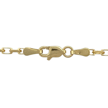 This pre-owned 9ct yellow gold faceted belcher chain is a classic and versatile design, featuring textured links for added detail.

Design: Featuring traditional belcher links with a faceted finish, this chain offers added texture while maintaining a timeless yellow gold look. At 24 inches long with approximately 2mm wide links, it can be worn alone or paired with a pendant.
Material: Made from 9-carat yellow gold.
Chain Detail: Faceted belcher links measuring approximately 2mm wide.