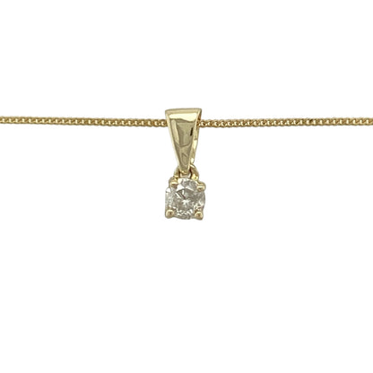 This pre-owned 18ct yellow gold diamond solitaire pendant necklace is a timeless design, featuring a brilliant cut diamond of approximately 0.25ct.

Design: Featuring a single brilliant cut diamond as the centrepiece, this classic solitaire pendant is suspended from a fine 18-inch curb chain for a delicate and timeless look.
Material: Made from 18-carat yellow gold.
Gemstone Detail: Brilliant cut diamond measuring approximately 0.25ct with approximate I2 clarity.