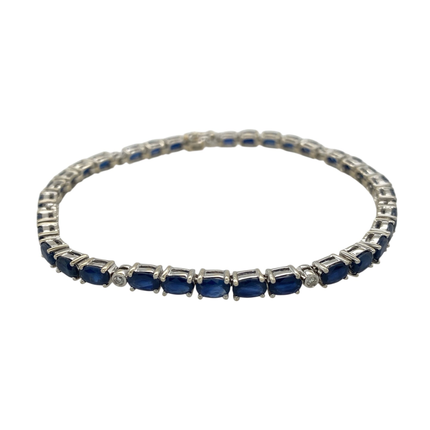 18ct White Gold Diamond & Sapphire 7" Bracelet