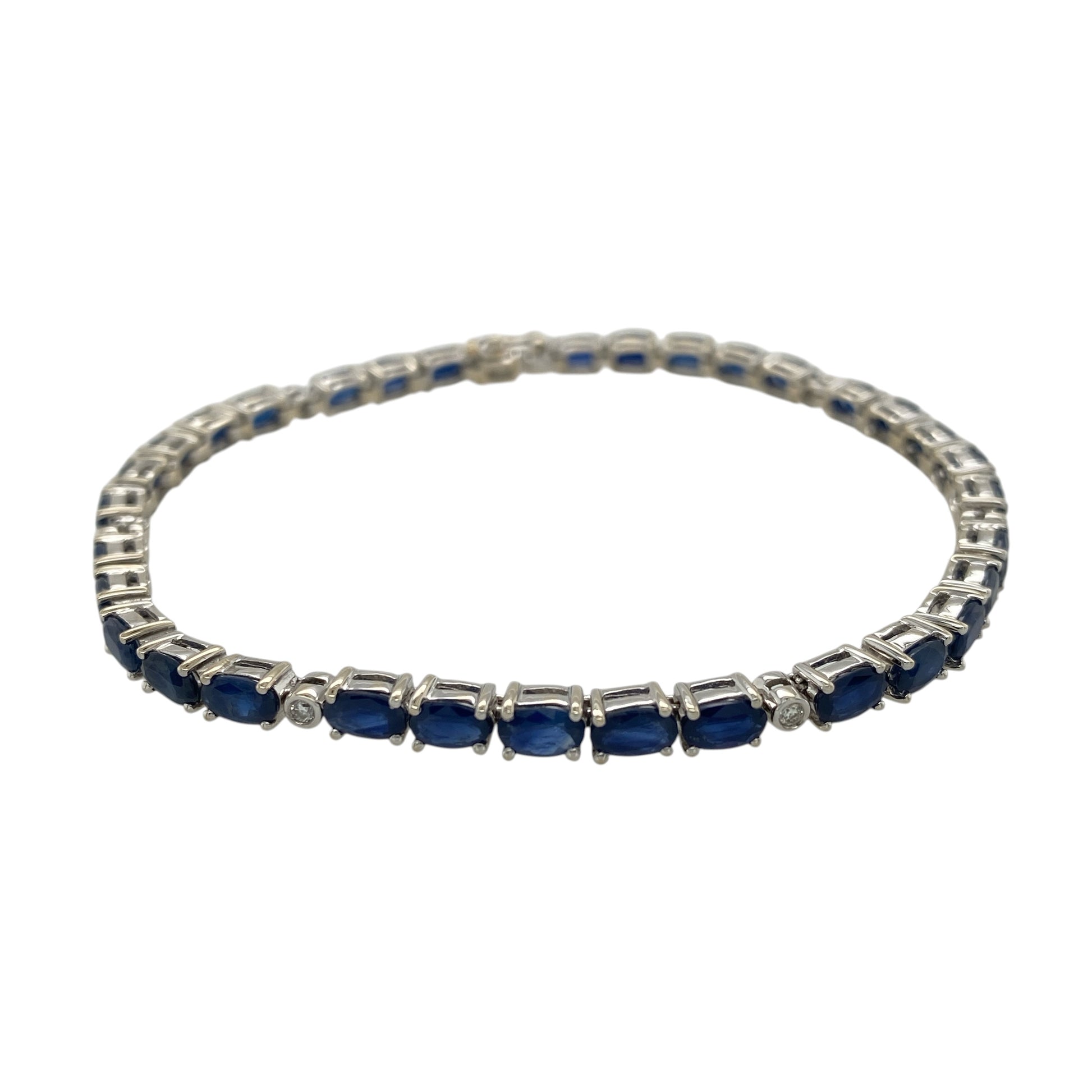 18ct White Gold Diamond & Sapphire 7" Bracelet