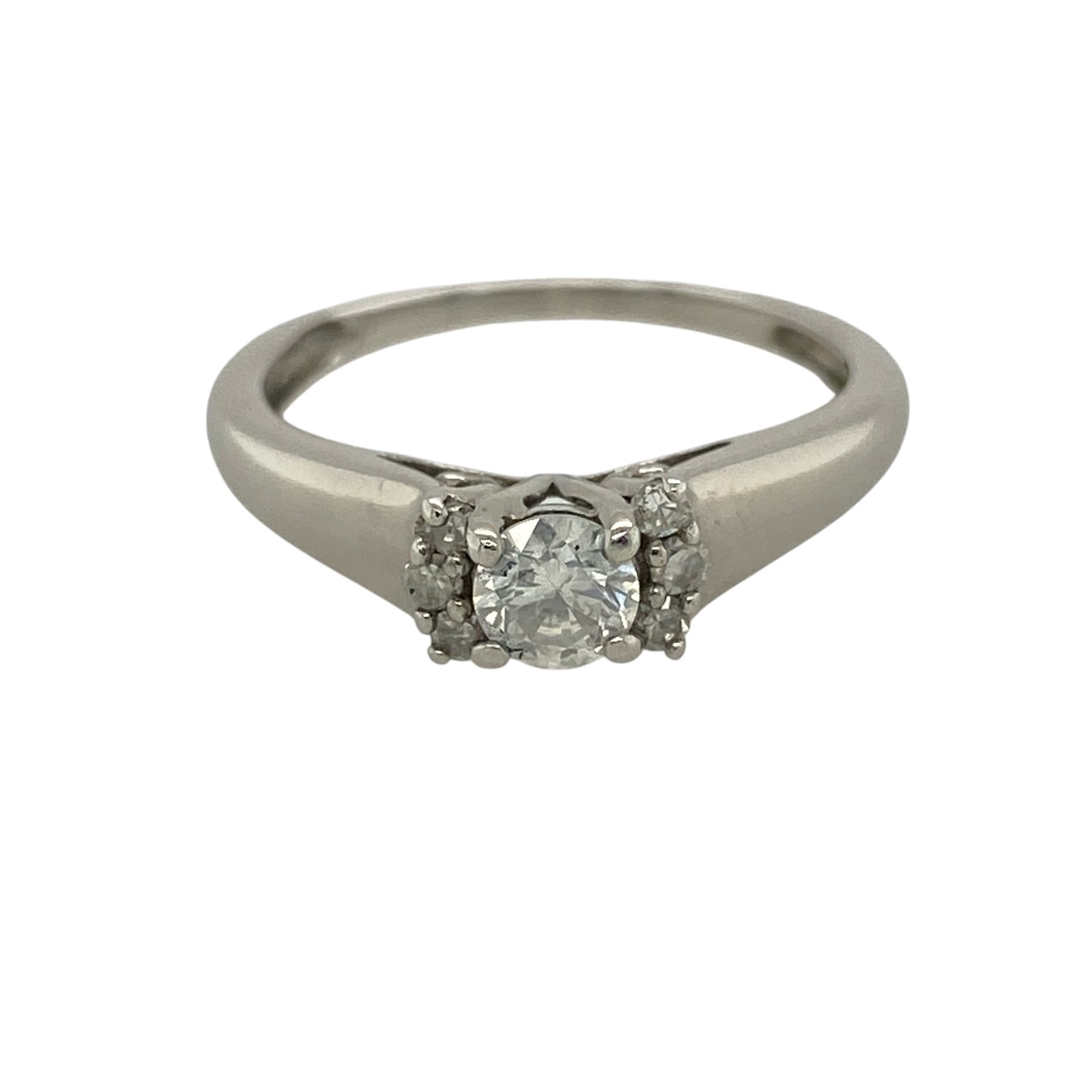 18ct White Gold & Diamond Solitaire Ring