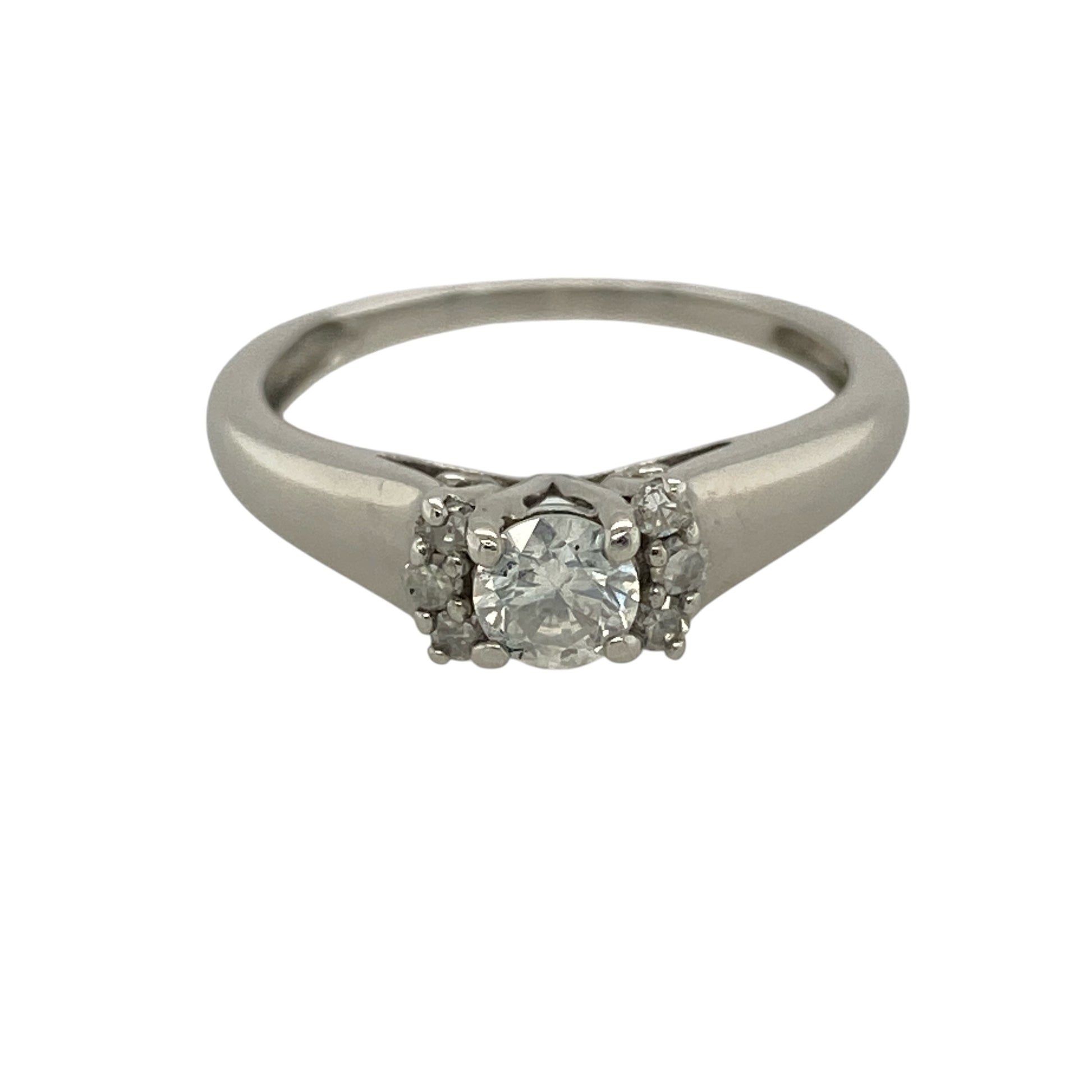 18ct White Gold & Diamond Solitaire Ring