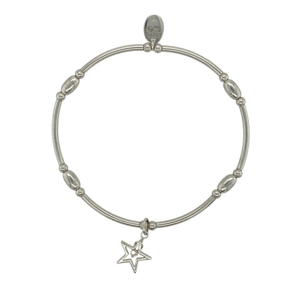 This pre-owned Clogau Tree of Life star stretchy bracelet is a distinctive two-tone design, combining 925 silver with signature 9ct rose gold detailing.

Design: Featuring a star-shaped centrepiece with Clogau’s iconic Tree of Life detailing, this stretchy bracelet combines polished silver with contrasting rose gold accents.
Material: Made from 925 sterling silver with 9-carat rose gold detailing.
Bracelet Detail: Stretchy bracelet design featuring a Tree of Life star centrepiece.