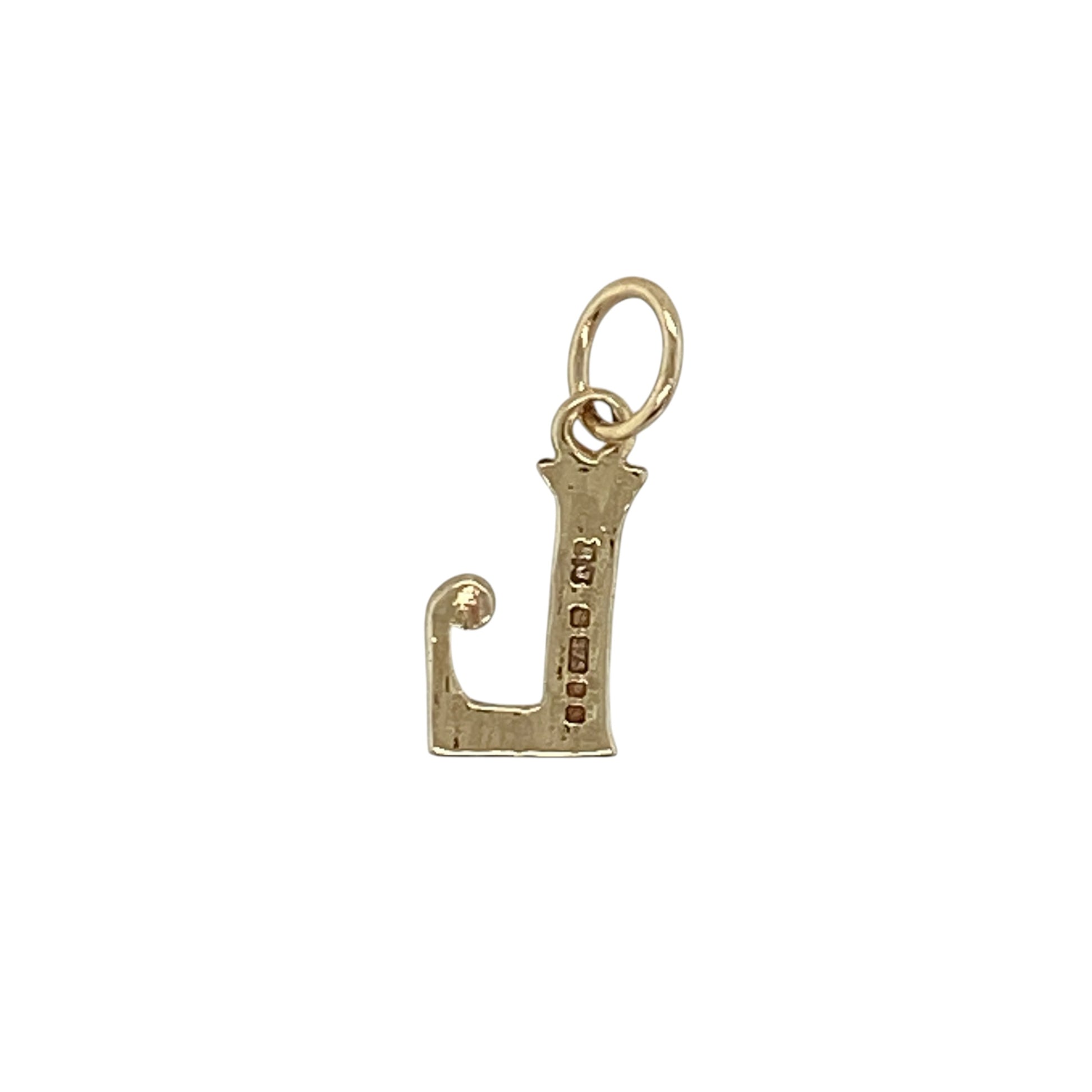 This pre-owned 9ct yellow gold initial ‘L’ pendant is a simple and personal design, featuring a classic letter-shaped pendant.

Design: Featuring the initial ‘L’, this pendant has a simple personalised design finished in warm 9ct yellow gold.
Material: Made from 9-carat yellow gold.
Pendant Detail: Initial ‘L’ design with a bail measuring approximately 4mm in diameter.
Size & Weight: Total weight 0.30 grams.