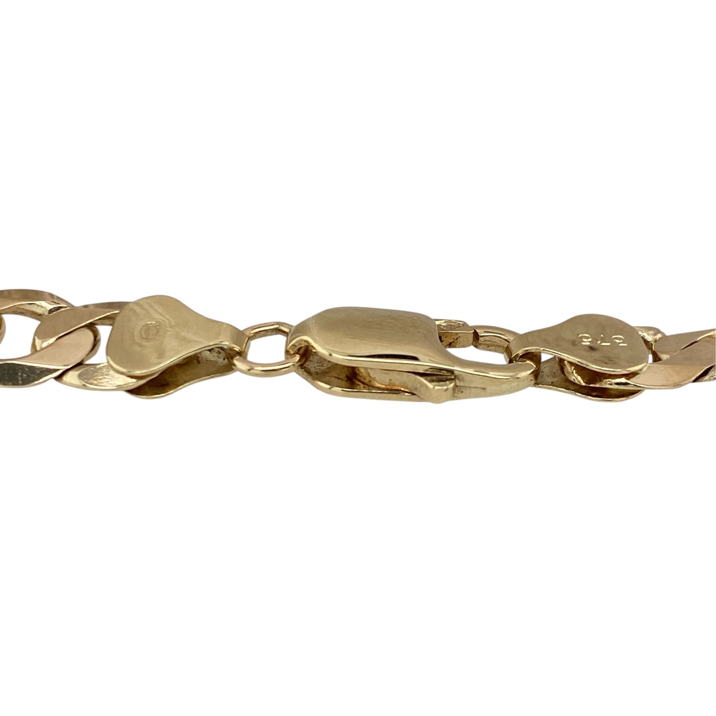 This pre-owned 9ct yellow gold curb bracelet is a substantial classic design, featuring bold 8mm wide curb links.

Design: Featuring a traditional curb link design, this bracelet has a substantial profile finished in warm 9ct yellow gold.
Material: Made from 9-carat yellow gold.
Bracelet Detail: Curb links measure approximately 8mm wide.
Size & Weight: Approximately 8 inches long. Total weight 16.20 grams.
