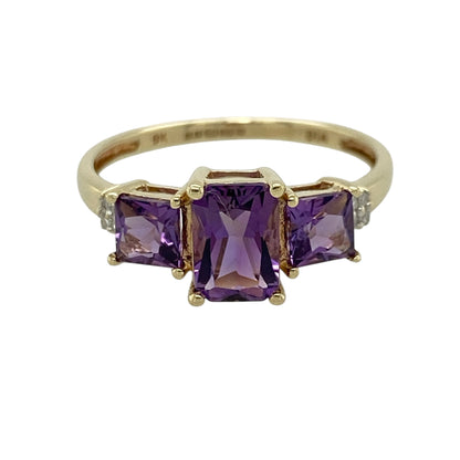 9ct Gold Diamond & Amethyst Trilogy Ring