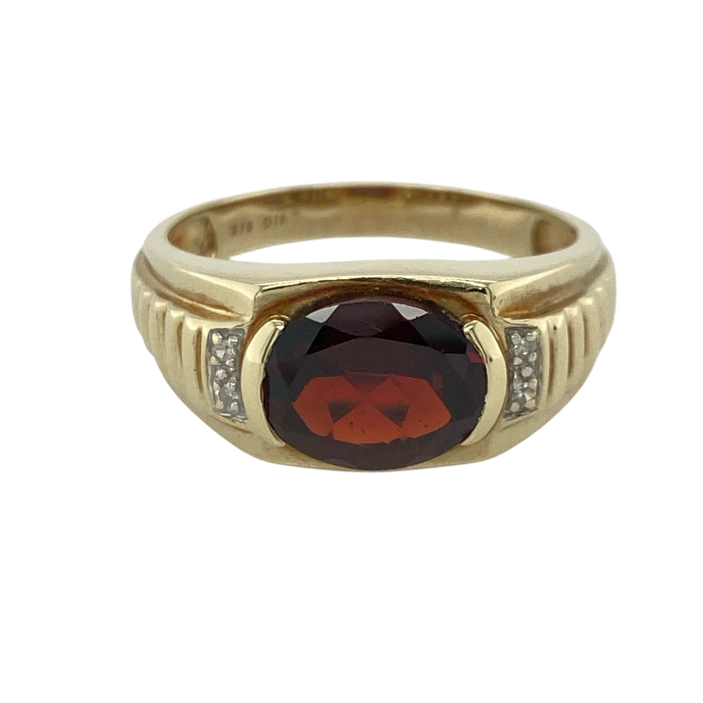 9ct Gold Diamond & Garnet Ring