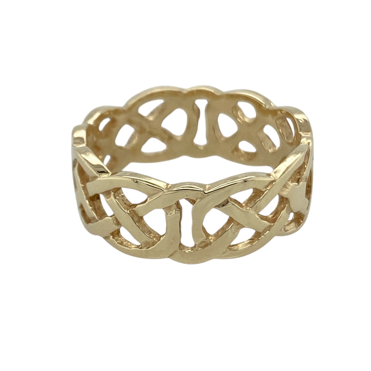 This pre-owned 9ct yellow gold open Celtic Knot band ring is a distinctive design, featuring traditional Celtic-inspired detailing.

Design: Featuring an open Celtic Knot pattern, this band ring has a decorative interwoven design finished in warm 9ct yellow gold.
Material: Made from 9-carat yellow gold.
Ring Detail: Open Celtic Knot band measuring approximately 8mm wide.
Size & Weight: Ring size Q. Total weight 3.90 grams. 