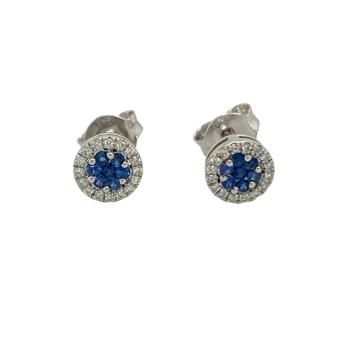 These pre-owned 18ct white gold diamond and sapphire cluster stud earrings are a classic gemstone design, combining rich blue sapphires with diamond detailing.

Design: Featuring a sapphire and diamond cluster design, these stud earrings combine rich blue tones with the bright finish of 18ct white gold.
Material: Made from 18-carat white gold.
Gemstone Detail: Set with sapphires and diamonds in a cluster arrangement.
Earring Detail: Sapphire and diamond cluster stud earring design.