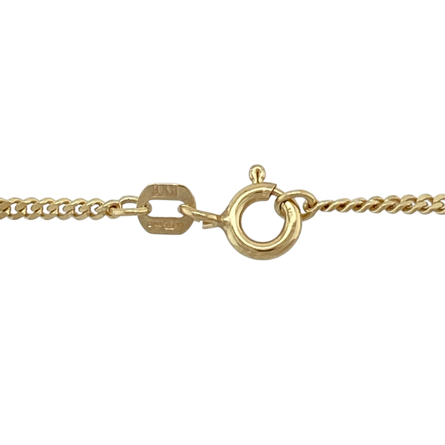 This pre-owned 9ct yellow gold curb chain is a classic and versatile design, featuring traditional curb links in a warm yellow gold finish.

Design: Featuring a traditional curb link design, this chain has a classic profile suitable for wearing alone or with a pendant.
Material: Made from 9-carat yellow gold.
Chain Detail: Curb links measure approximately 2mm wide.
Size & Weight: Approximately 18 inches long. Total weight 3.60 grams.