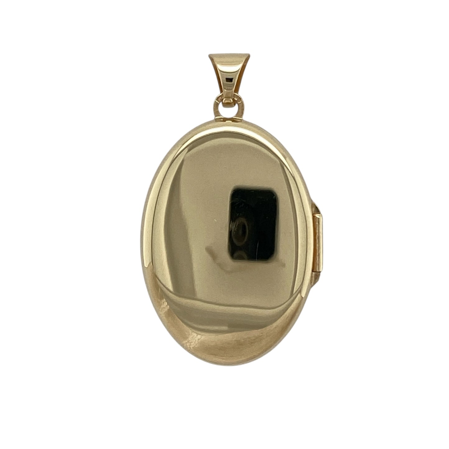 This pre-owned 9ct gold oval bunch of flowers locket is a classic decorative design, featuring floral detailing across the front.

Design: Featuring an oval locket design decorated with a bunch of flowers motif, this piece has a traditional floral finish in 9ct gold.
Material: Made from 9-carat gold.
Locket Detail: Oval bunch of flowers locket with a bail measuring approximately 5mm by 3mm.
Size & Weight: Total weight 3.10 grams.