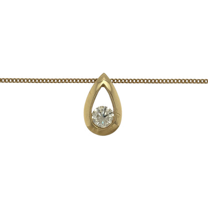 This pre-owned 18ct yellow gold diamond teardrop pendant necklace is an elegant design, featuring a brilliant cut diamond set within a classic teardrop-shaped pendant.

Design: Featuring a teardrop-shaped pendant, this necklace showcases a single brilliant cut diamond set in warm 18ct yellow gold and suspended from a curb chain.
Material: Made from 18-carat yellow gold.
Gemstone Detail: Set with one brilliant cut diamond of approximately 0.50ct.