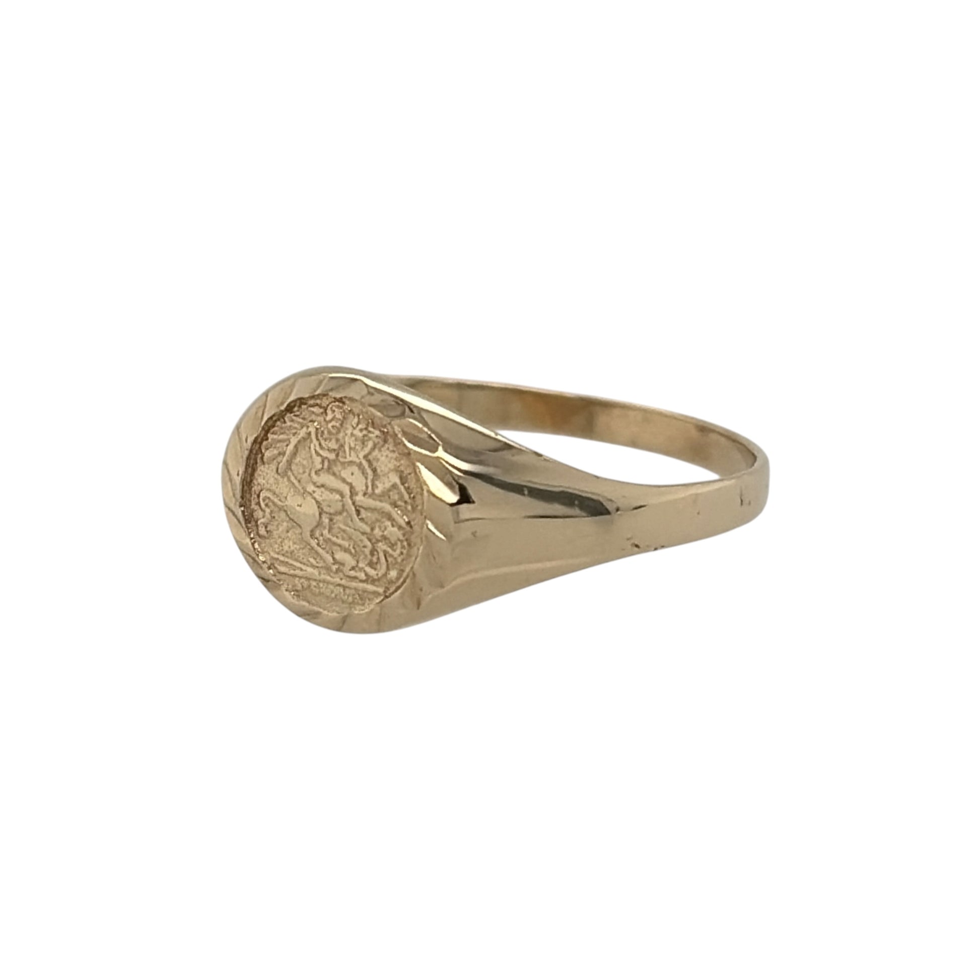 This pre-owned 9ct yellow gold George and the Dragon signet ring is a traditional design, featuring the iconic George and the Dragon motif across the front.

Design: Featuring a small round signet-style profile, this ring displays a George and the Dragon design finished in warm 9ct yellow gold.
Material: Made from 9-carat yellow gold.
Ring Detail: The round front of the ring measures approximately 8mm high and features a George and the Dragon motif.
Size & Weight: Ring size J. Total weight 1.10 grams.