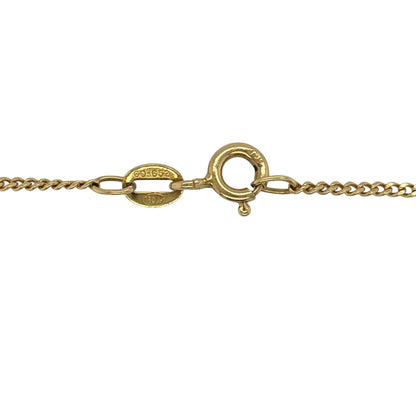 This pre-owned 18ct yellow gold curb chain is a classic and versatile design, featuring fine traditional curb links.

Design: Featuring a traditional curb link design, this chain has a fine profile finished in warm 18ct yellow gold.
Material: Made from 18-carat yellow gold.
Chain Detail: Curb links measure approximately 1mm wide.
Size & Weight: Chain measures approximately 18 inches long. Total weight 3.20 grams.