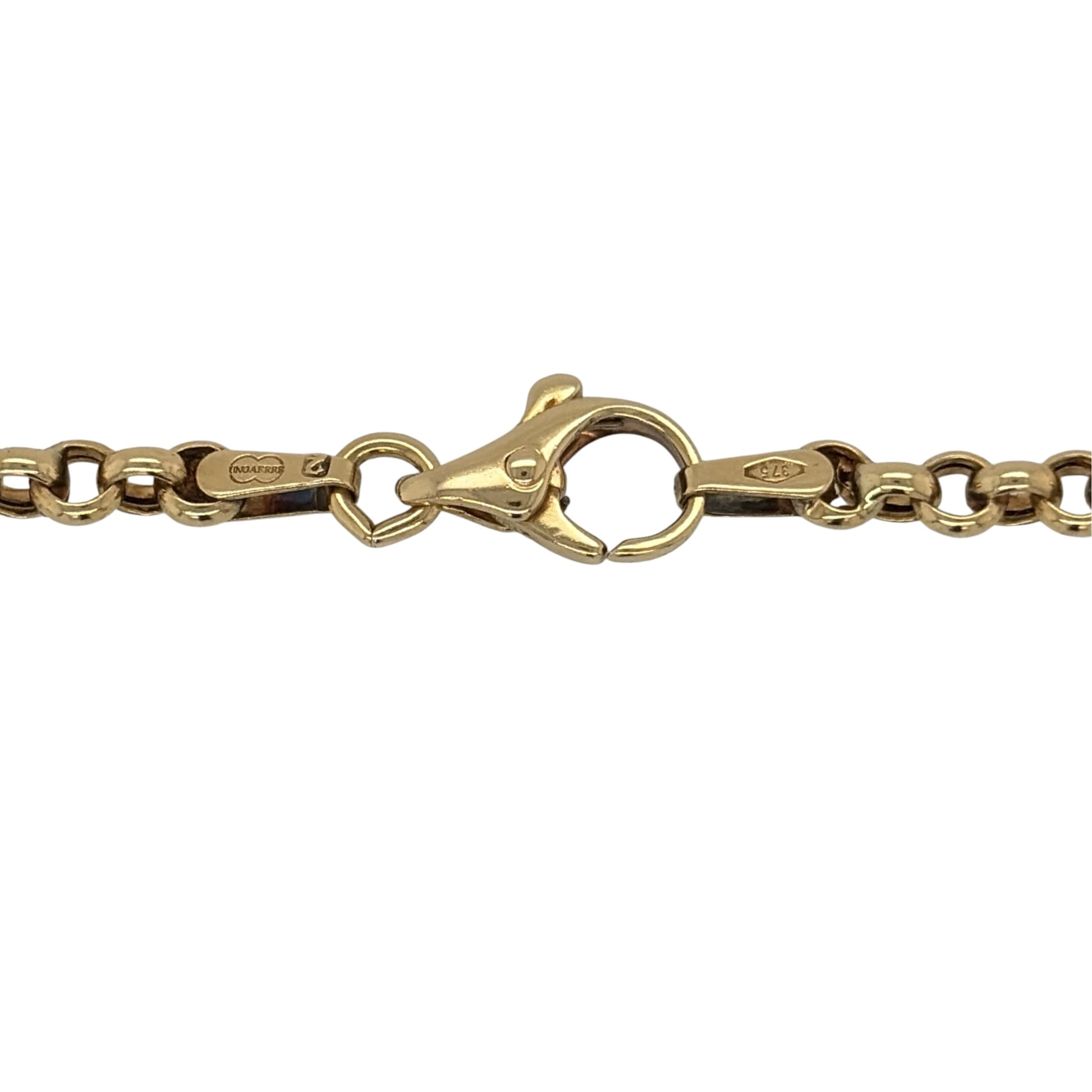 This pre-owned 9ct yellow gold Belcher chain is a classic and versatile design, featuring traditional rounded Belcher links.

Design: Featuring a traditional Belcher link design, this chain has a classic profile finished in warm 9ct yellow gold.
Material: Made from 9-carat yellow gold.
Chain Detail: Belcher links measure approximately 3mm wide.
Size & Weight: Chain measures approximately 20 inches long. Total weight 7.10 grams.