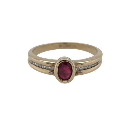 9ct Gold Diamond & Ruby Ring