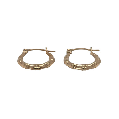 New 9ct Yellow Gold Ridged Oval Creole Earrings with the weight 0.40 grams and approx 1.4cm height