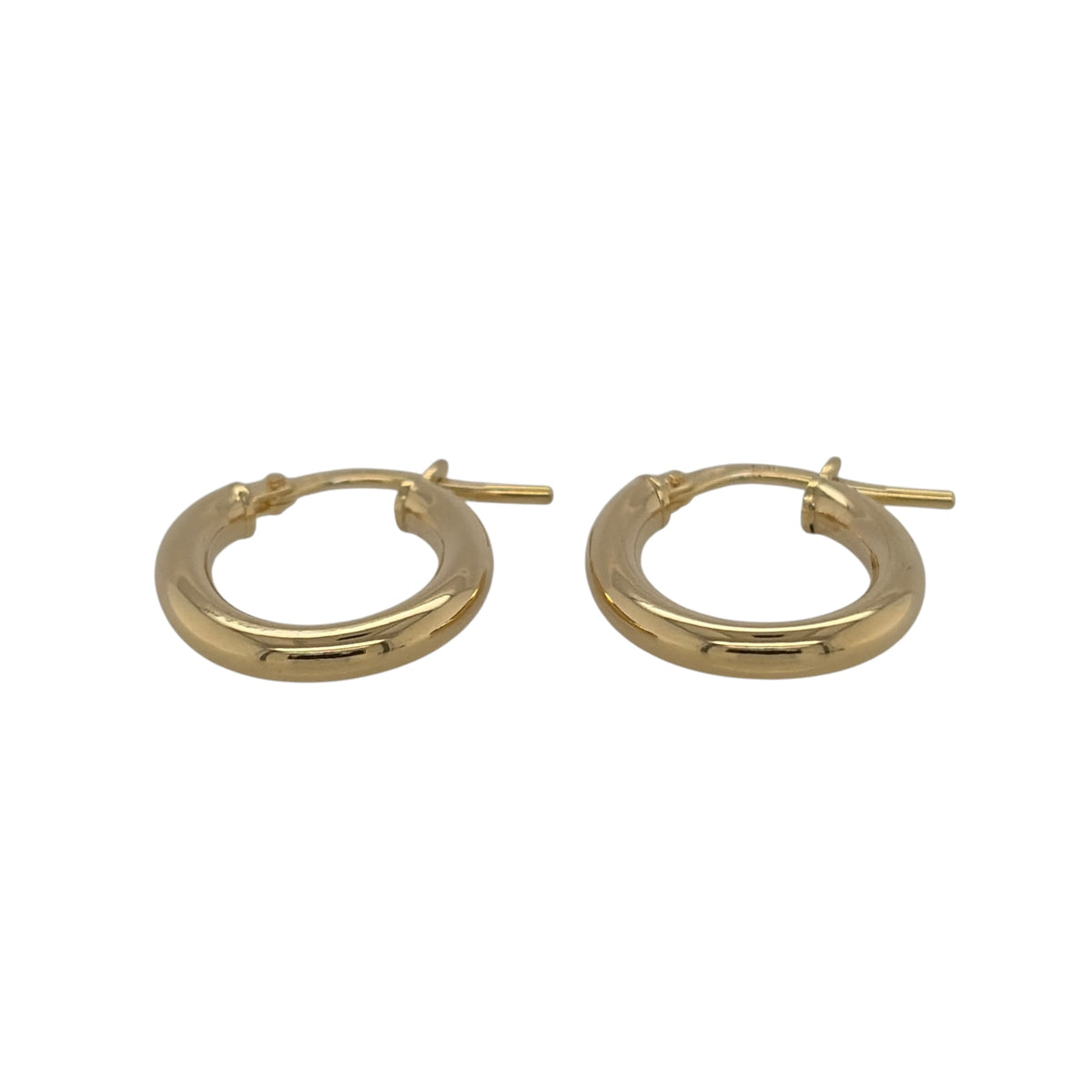 New 9ct Yellow Gold Plain Oval Creole Earrings with the weight 0.90 grams and approx 2cm height