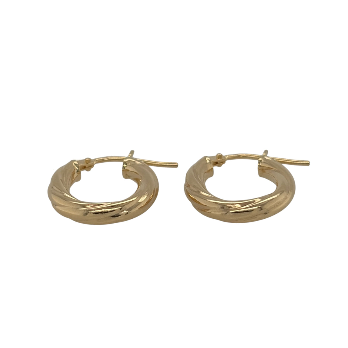 New 9ct Yellow Gold Twisted Oval Creole Earrings with the weight 1.10 grams and approx 1.7cm height