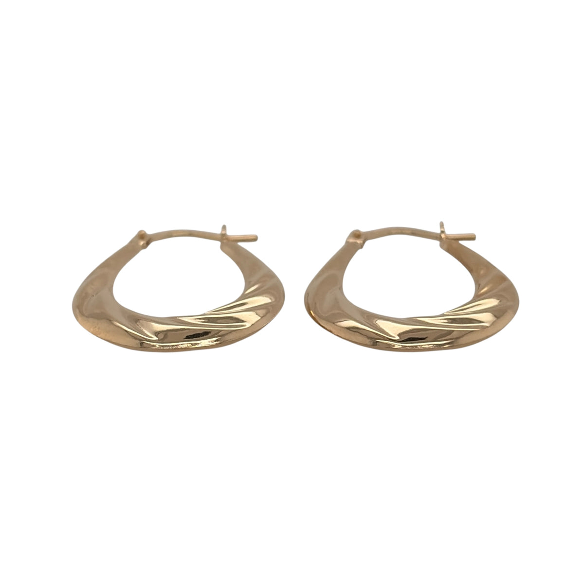 New 9ct Yellow Gold Twisted Style Oval Creole Earrings with the weight 0.90 grams and approx 2.7cm height by 2cm width