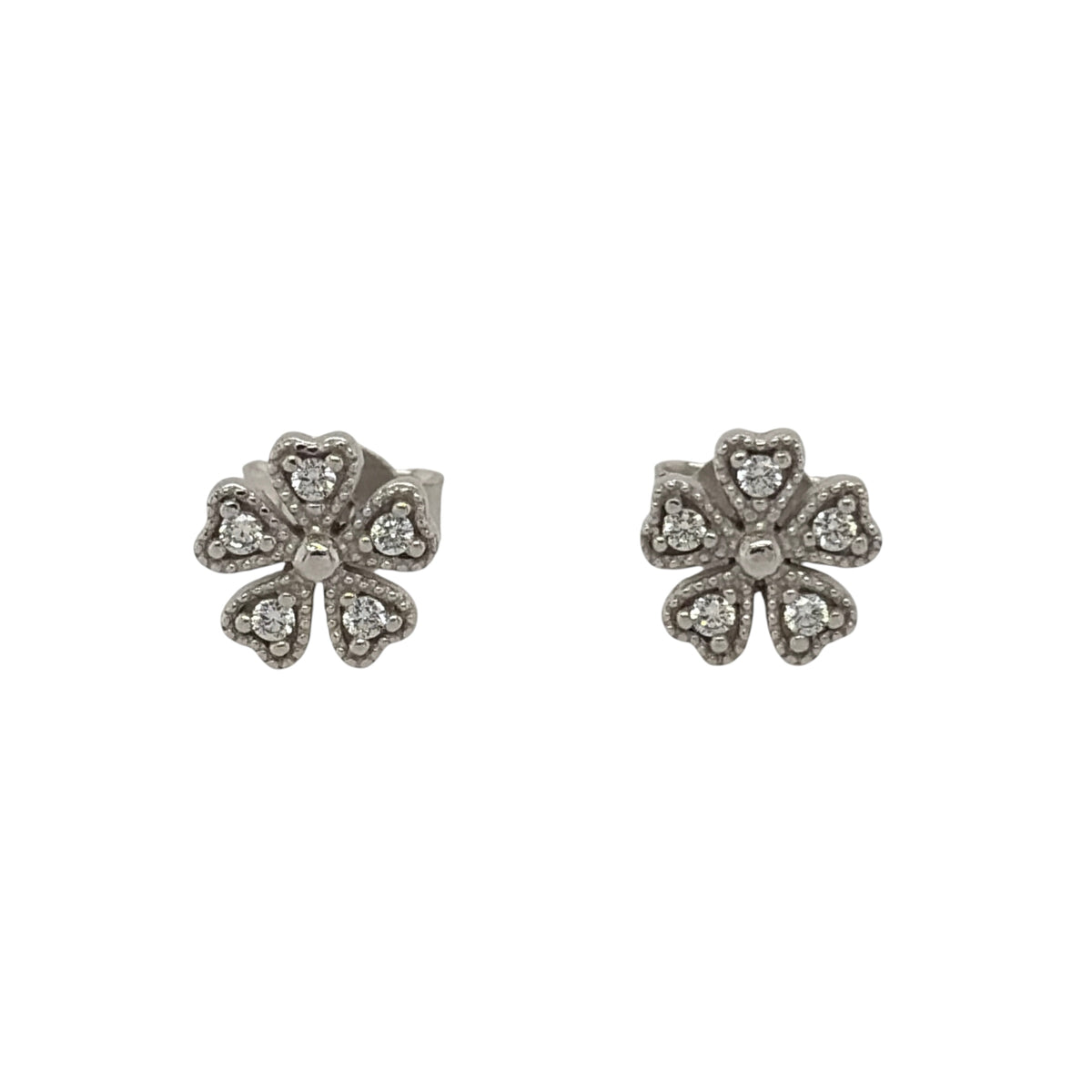 New 9ct White Gold &amp; Cubic Zirconia Flower Stud Earrings with the weight 1.20 grams and the face of the stud is 8mm by 8mm