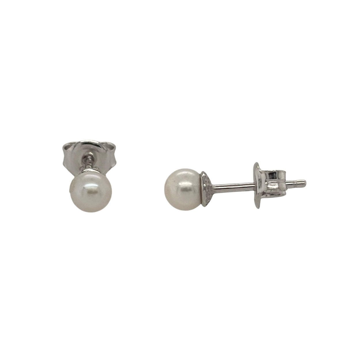 9ct White Gold & Pearl Stud Earrings