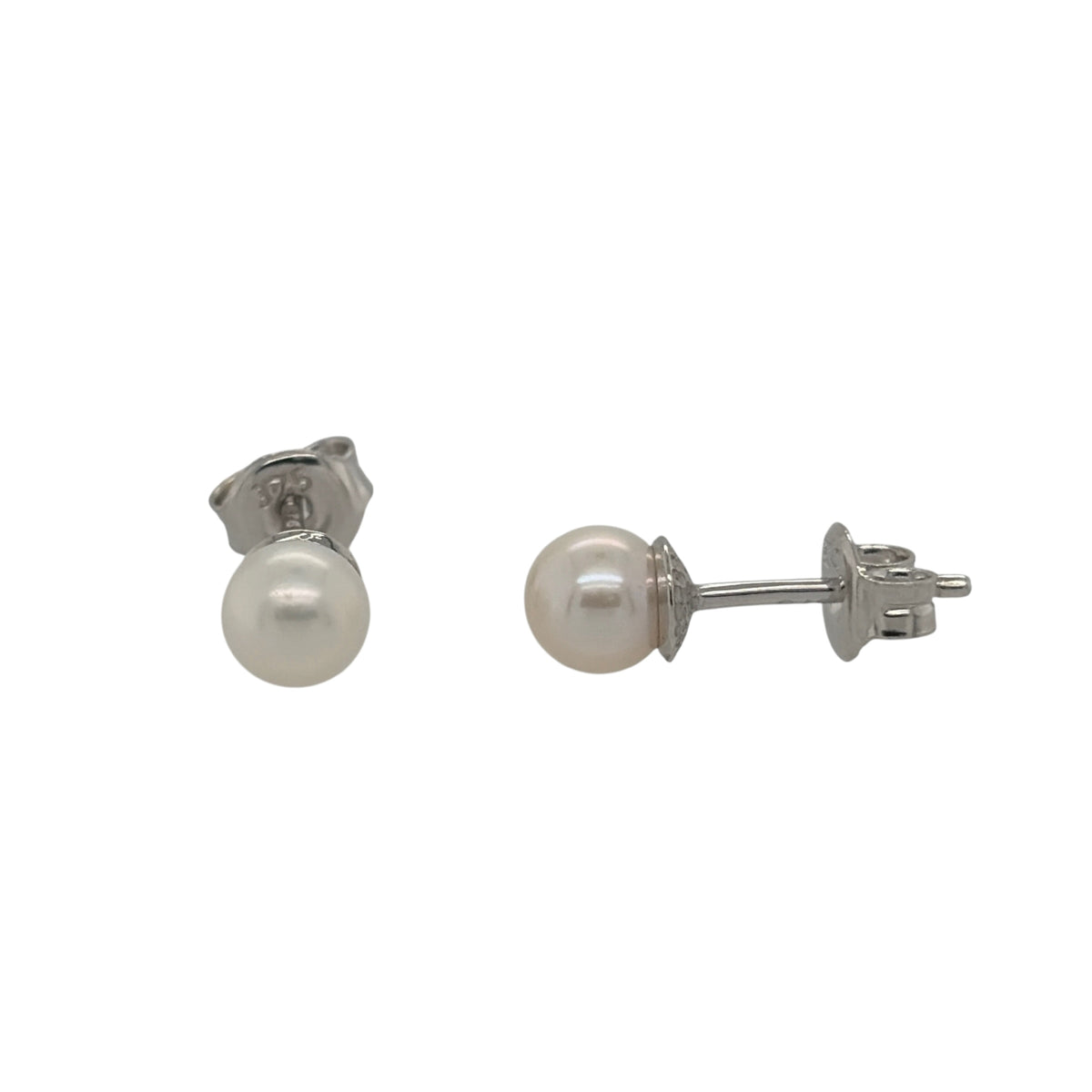 9ct White Gold & Pearl Stud Earrings