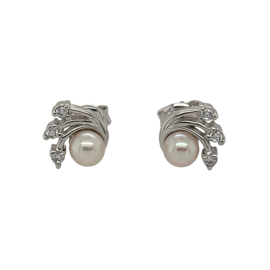 New 9ct White Gold Pearl &amp; Cubic Zirconia Fan Stud Earrings with the weight 1.60 grams and the face of the studs are 7mm by 5mm