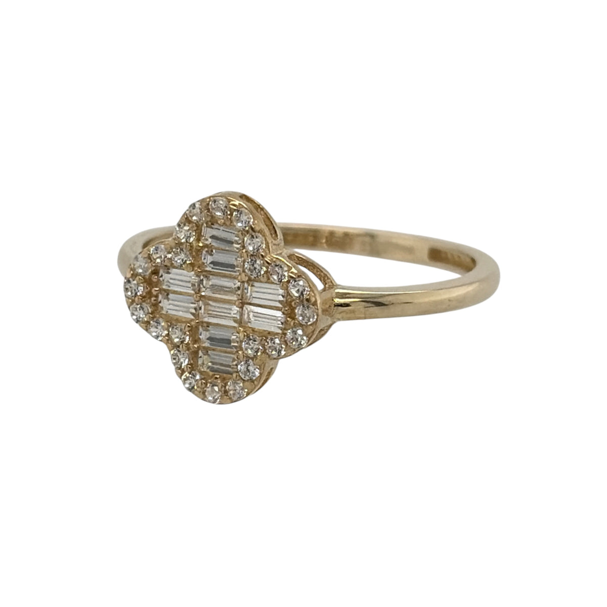 New 9ct Gold &amp; Cubic Zirconia Cluster Flower Ring in various sizes with the approximate weight 1.10 grams. The front of the ring is 10mm high