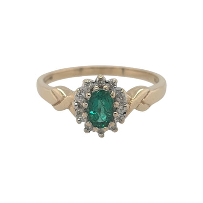 9ct Gold Diamond & Green Stone Cluster Ring